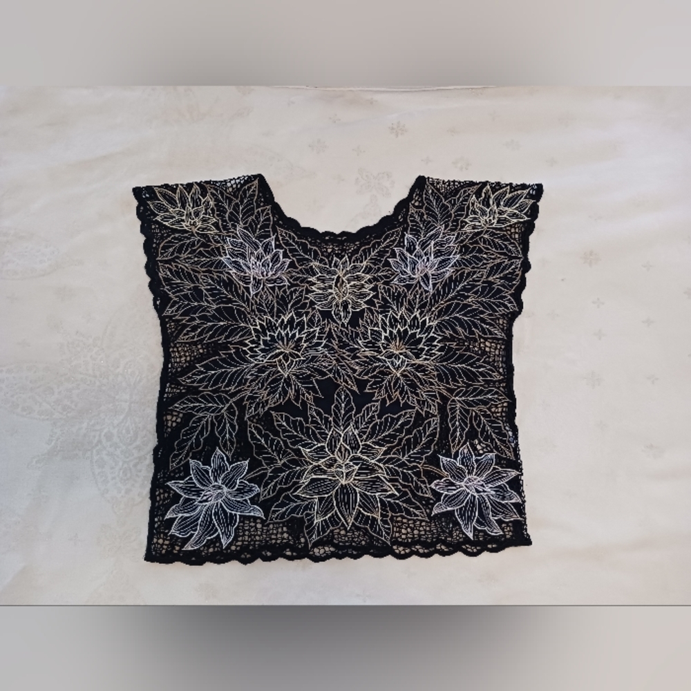Sculpted lace blouse